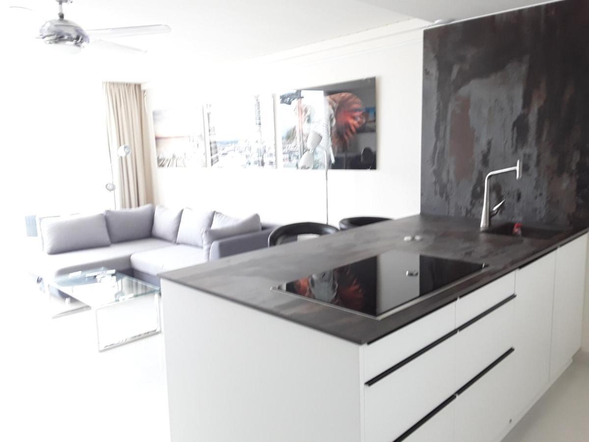 Apartamento Front Port Line Sleeps 6 Marbella Exterior foto