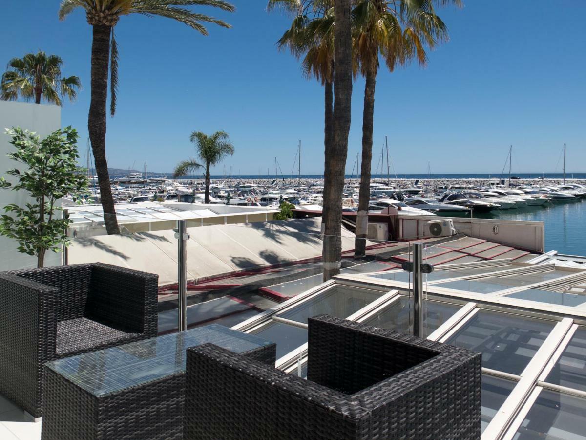 Apartamento Front Port Line Sleeps 6 Marbella Exterior foto